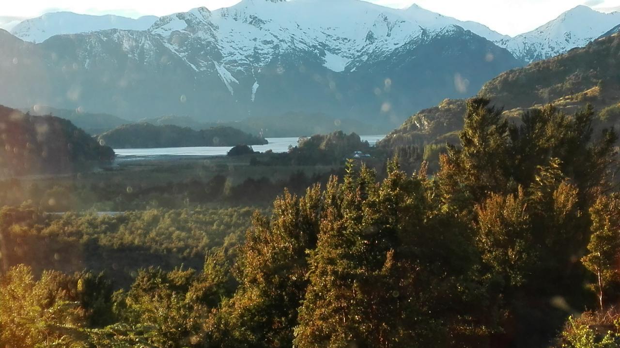 Cabanas Lomas Del Salto Hotel Puerto Chacabuco Buitenkant foto